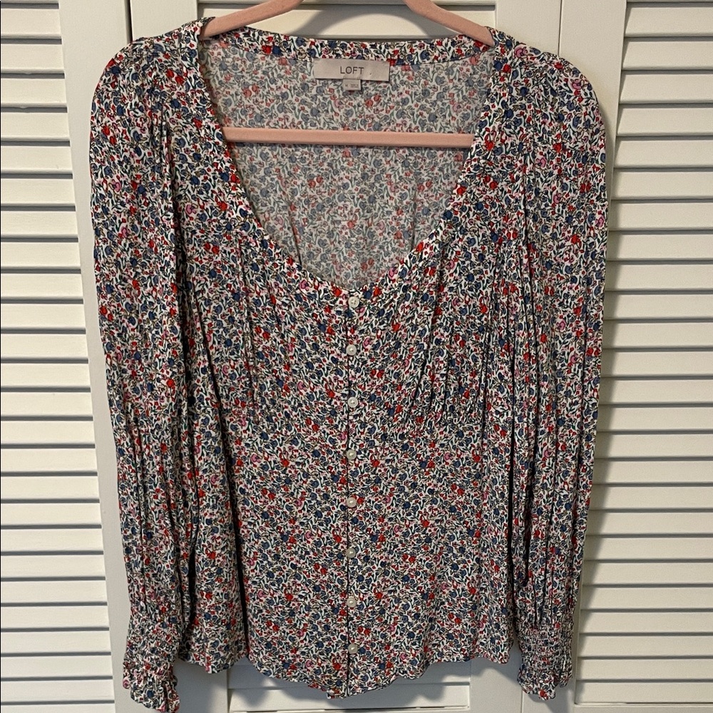 LOFT Red, Blue & White Floral Button-Front Blouse